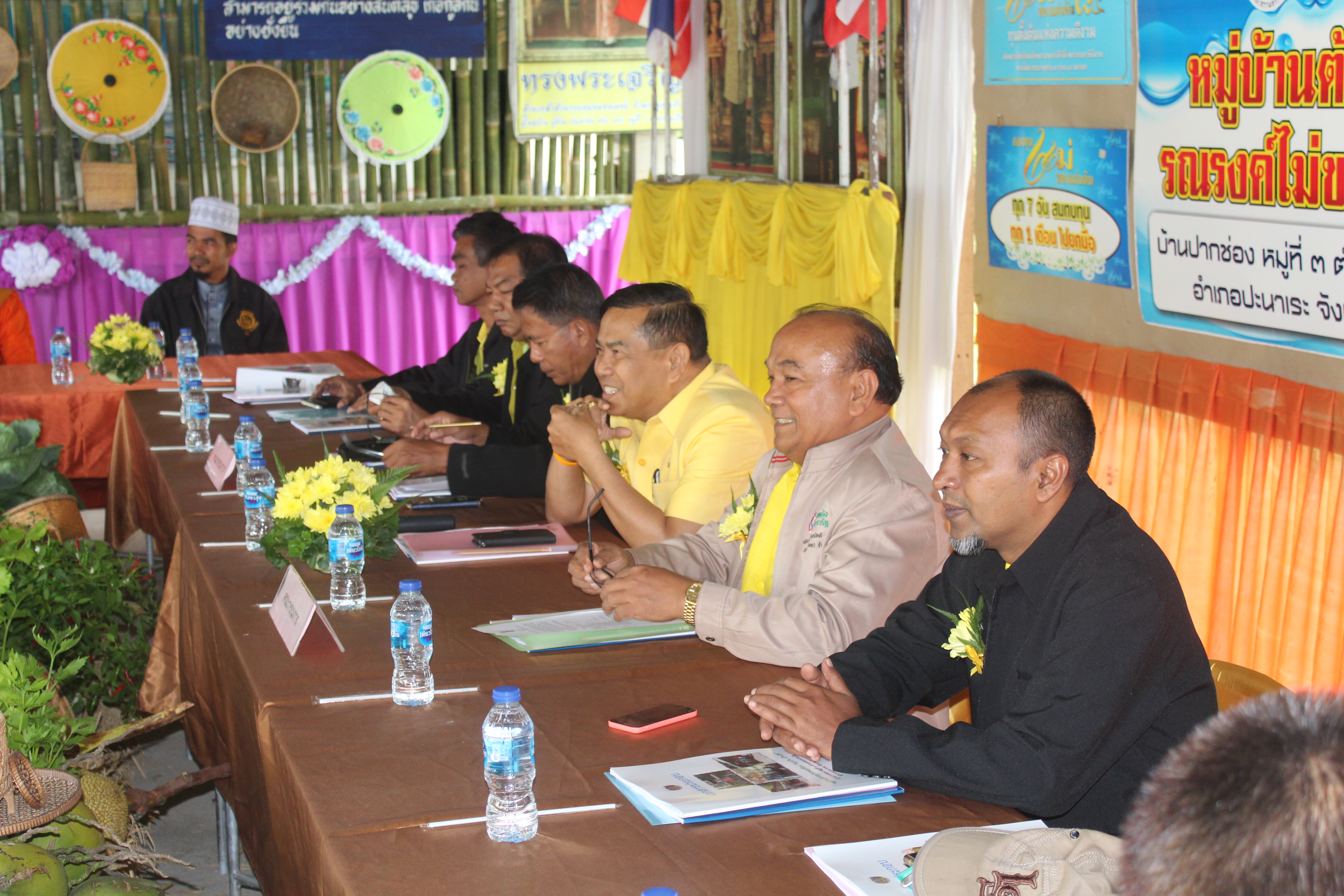 พช.ปัตตานี ลงพื้นที่ อ.ปะนาเระ คัดสรรหมู่บ้านเศรษฐกิจพอเพียง “อยู่เย็น เป็นสุข” ดีเด่นระดับจังหวัด (รอบพิจารณาตัดสิน)