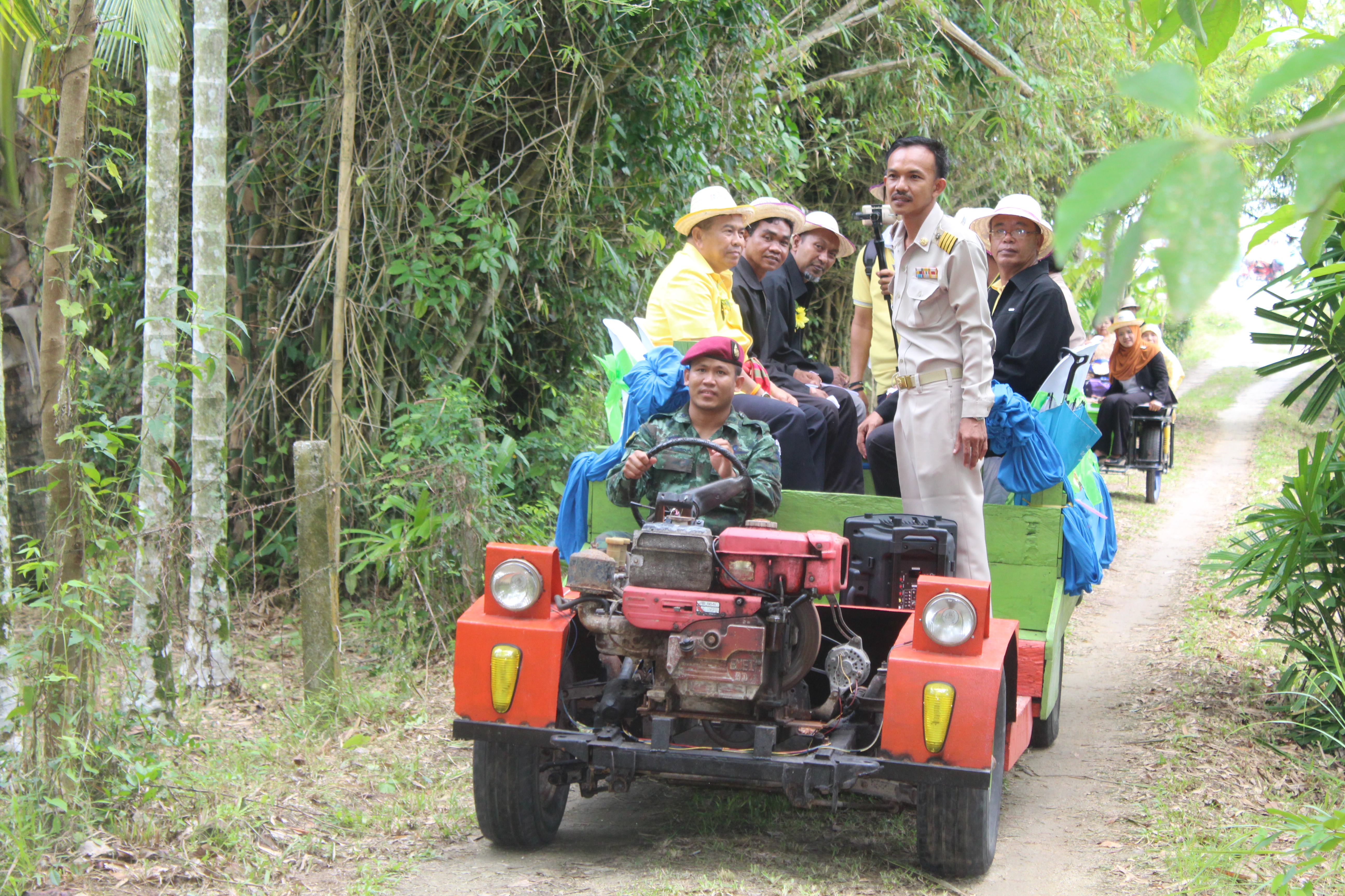 พช.ปัตตานี ลงพื้นที่ อ.ปะนาเระ คัดสรรหมู่บ้านเศรษฐกิจพอเพียง “อยู่เย็น เป็นสุข” ดีเด่นระดับจังหวัด (รอบพิจารณาตัดสิน)