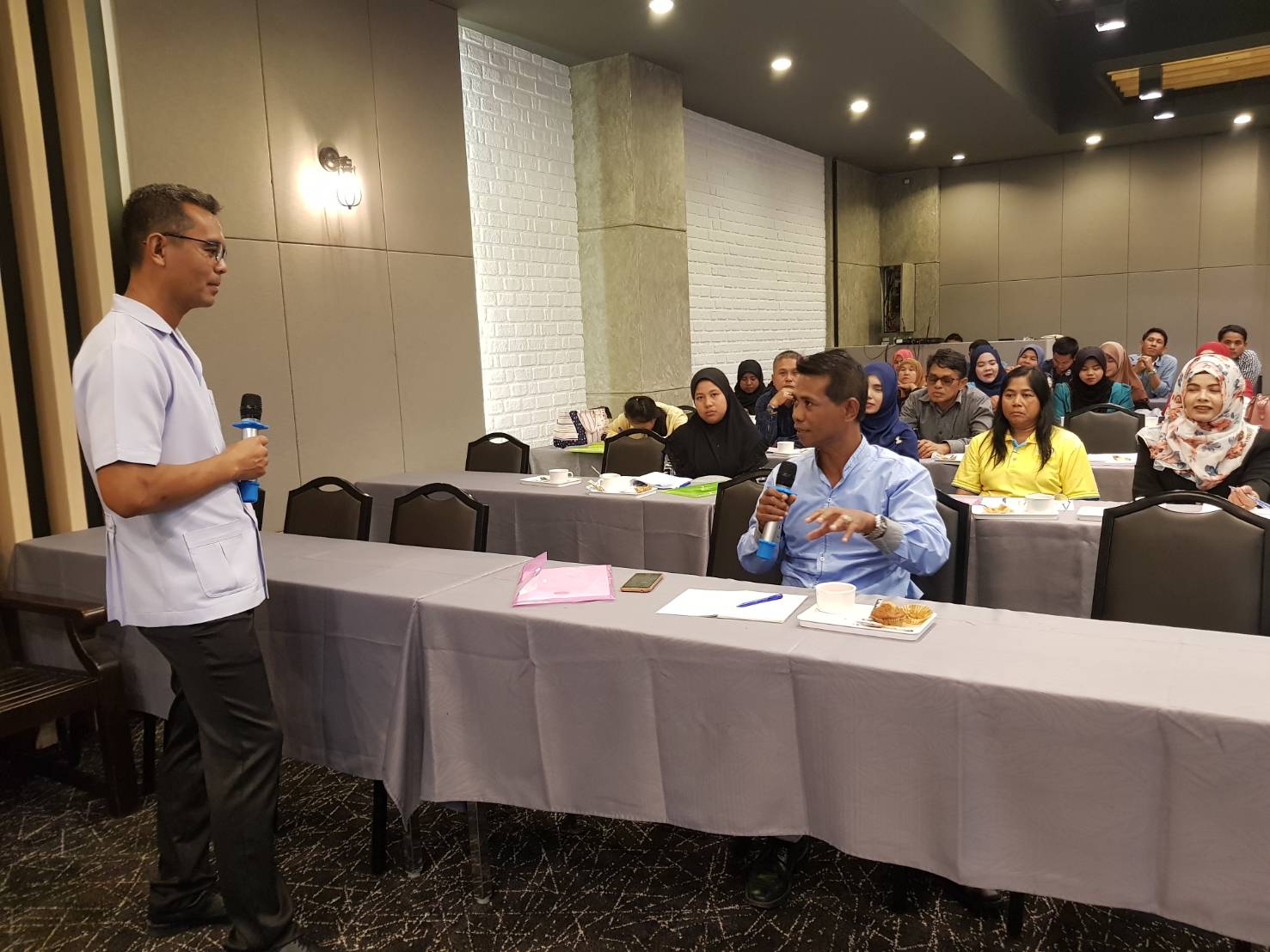 พช.ปัตตานี จัดประชุมโครงการพัฒนาศักยภาพคณะกรรมการกองทุนแม่ของแผ่นดินที่มีผลการประเมินอยู่ใน ระดับ C ในการป้องกันปัญหายาเสพติดและแก้ไขปัญหายาเสพติดในระดับชุมชน