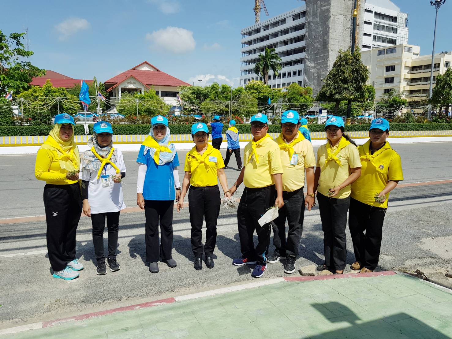 พช.ปัตตานี ร่วมโครงการจิตอาสา หน่วยพระราชทานและประชาชนจิตอาสา “เราทำความ ดี ด้วยหัวใจ”