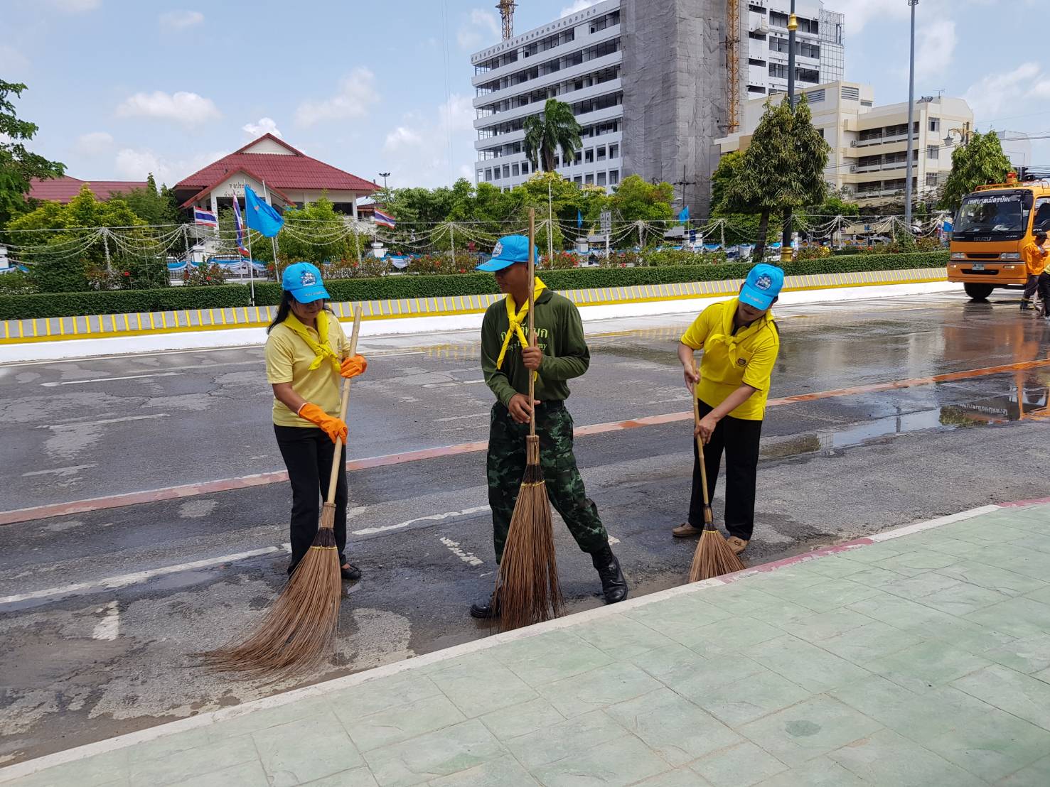 พช.ปัตตานี ร่วมโครงการจิตอาสา หน่วยพระราชทานและประชาชนจิตอาสา “เราทำความ ดี ด้วยหัวใจ”