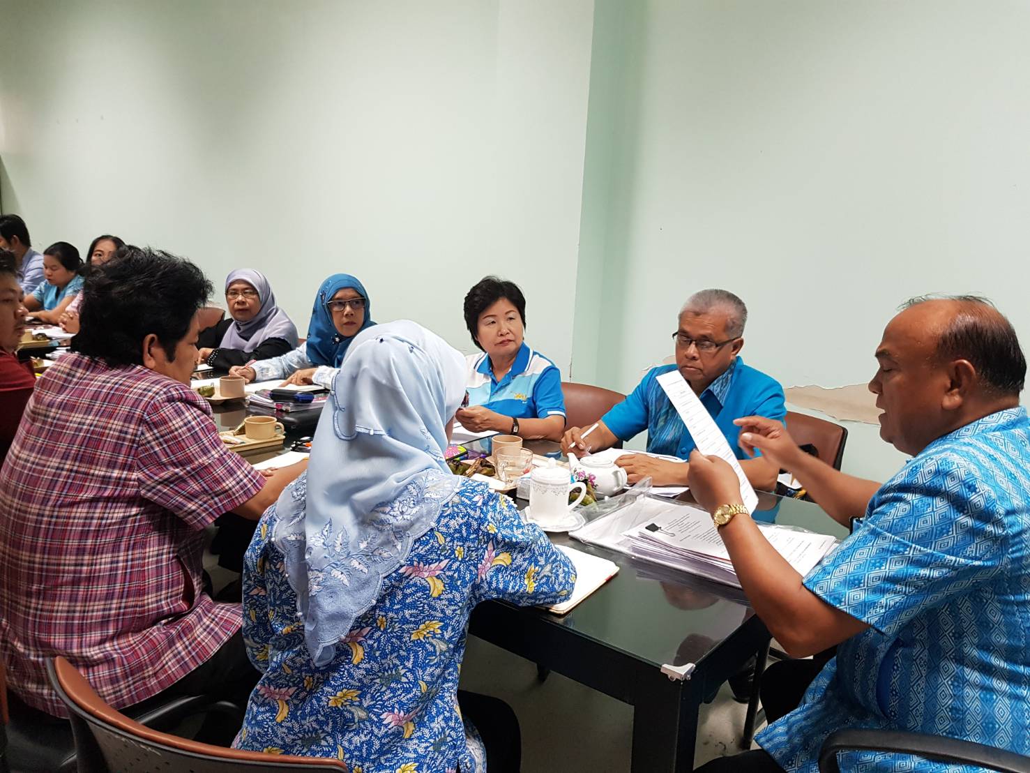 พัฒนาการจังหวัดปัตตานี ประชุมมอร์นิ่งบรีฟเพื่อสรุปงานและวางแผนการดำเนินงานตามยุทธศาสตร์กรมฯ /จังหวัด ประจำปีงบประมาณ พ.ศ.2561
