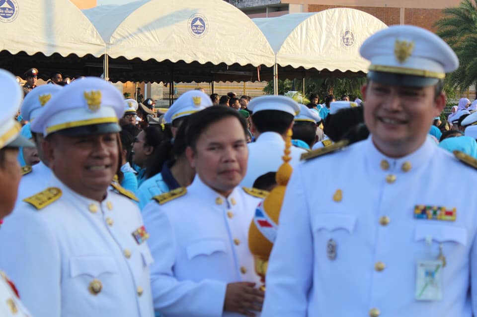 พช.ปัตตานี ร่วมพิธีวางพานพุ่มถวายเครื่องราชสักการะและจุดเทียนถวายพระพรชัยมงคลแด่สมเด็จพระนางเจ้าสิริกิติ์พระบรมราชินีนาถ ในรัชกาลที่ ๙ เนื่องในโอกาสวันเฉลิมพระชนมพรรษา ๘๖ พรรษา ๑๒ สิงหาคม ๒๕๖๑