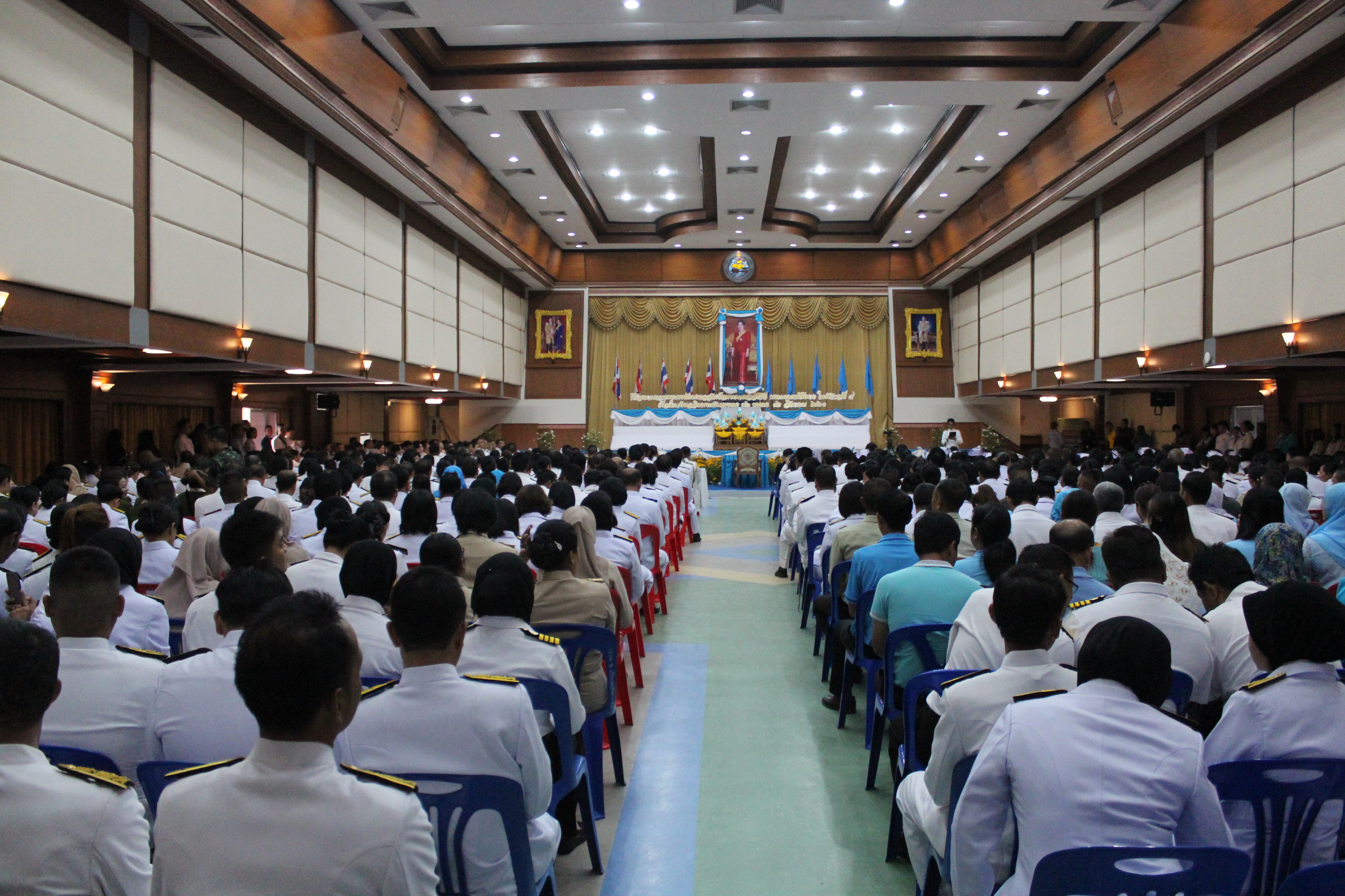 พช.ปัตตานี ร่วมพิธีลงนามถวายพระพรชัยมงคลสมเด็จพระนางเจ้าสิริกิติ์ พระบรมราชินีนาถ ในรัชกาลที่๙ เนื่องในโอกาสวันเฉลิมพระชนมพรรษา ๘๖ พรรษา ๑๒ สิงหาคม ๒๕๖๑