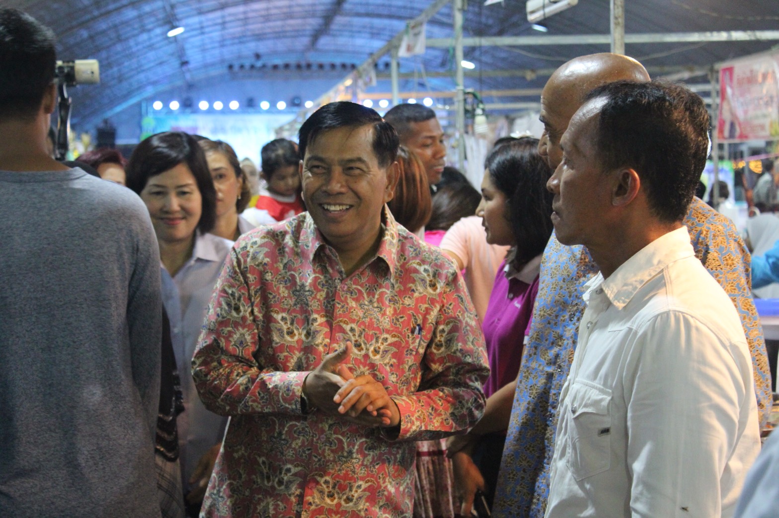 พัฒนาการจังหวัดปัตตานี ร่วมงานเทศกาลอาหารปลอดภัย ไก่ฆอและภาคใต้ครั้งที่ ๑๗ เพื่อสุขภาพ อร่อยได้ไร้แอลกอฮอล์ ตอน “หิ้วถุงผ้า พาปิ่นโต”