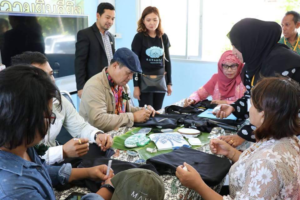พช.ปัตตานี ร่วมต้อนรับคณะกรรมการประกวดชุมชนท่องเที่ยว OTOP นวัตวิถี ต้นแบบ ณ ตำบลบาราโหม อ.เมือง