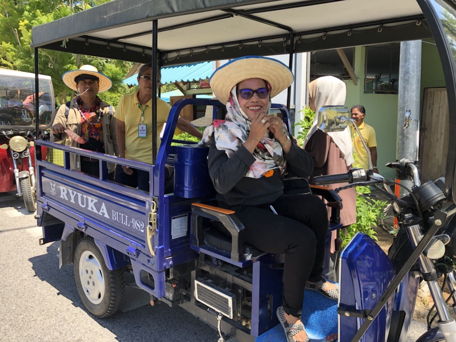 พช.ปัตตานี ร่วมต้อนรับคณะกรรมการประกวดชุมชนท่องเที่ยว OTOP นวัตวิถี ต้นแบบ ณ บ้านคลองต่ำ อ.ปะนาเระ