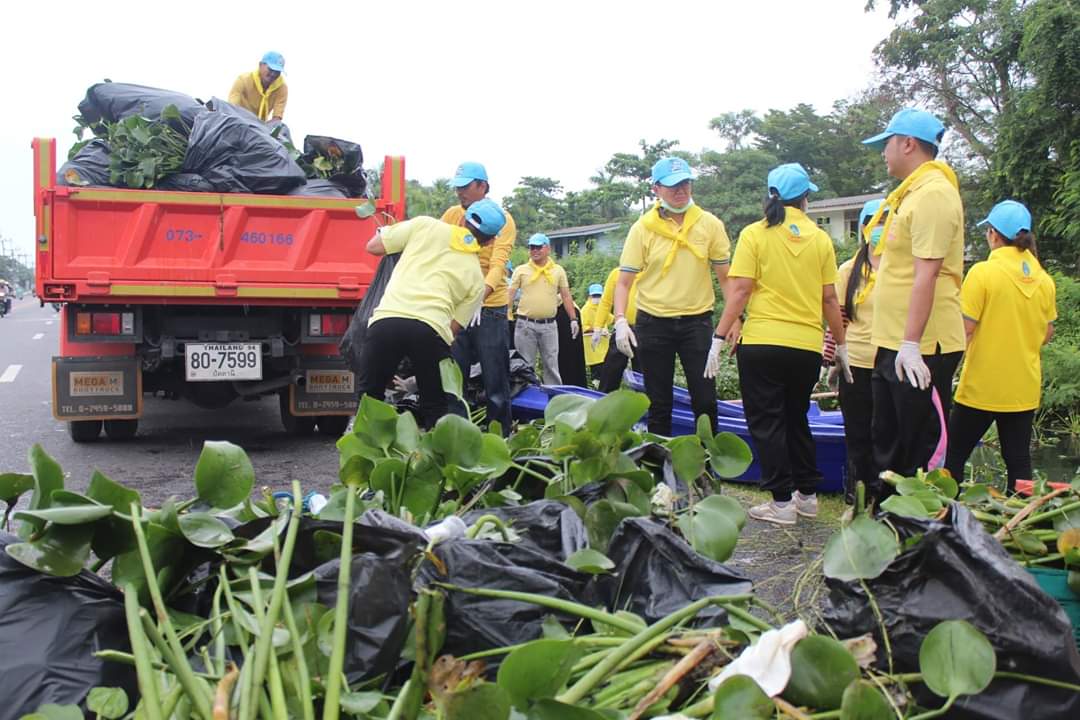 พช.ปัตตานี ร่วมโครงการจิตอาสา หน่วยพระราชทานและประชาชนจิตอาสา “เราทำความ ดี ด้วยหัวใจ” ร่วมกันทำกิจกรรมบำเพ็ญประโยชน์กำจัดวัชพืช