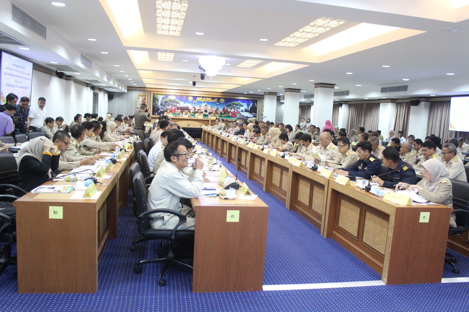 พัฒนาการจังหวัดปัตตานี ร่วมประชุมคณะกรมการจังหวัด หัวหน้าส่วนราชการฯ ครั้งที่ 10/2561 ประจำเดือนตุลาคม 2561