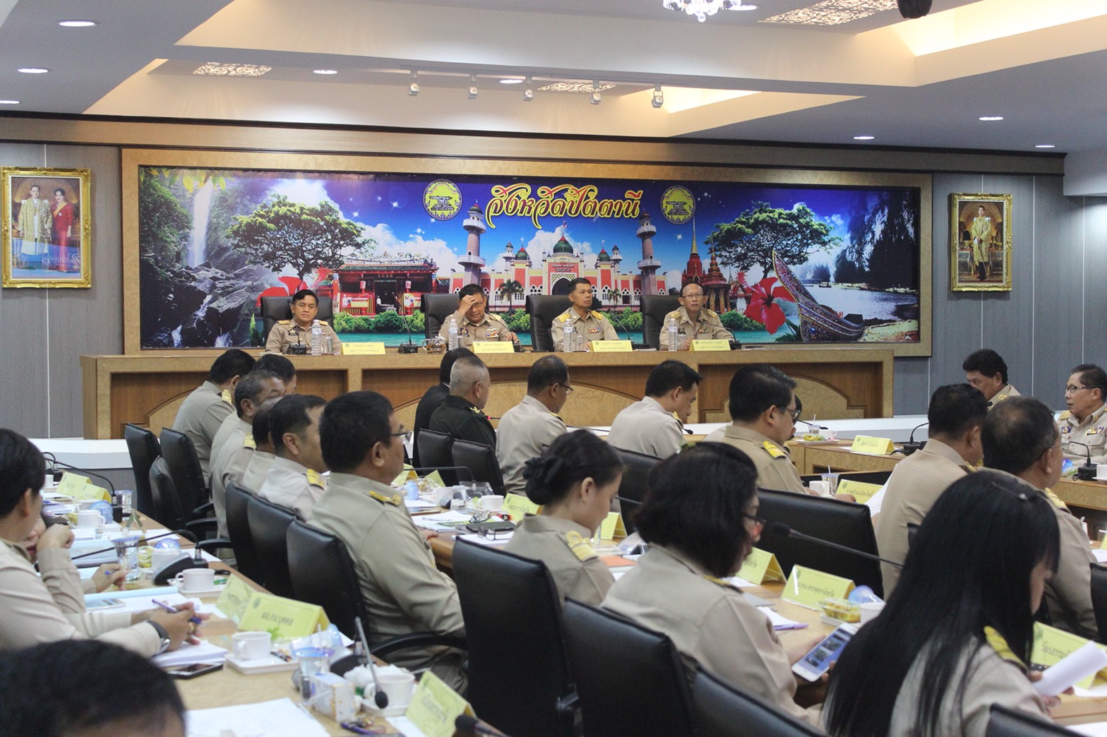 พัฒนาการจังหวัดปัตตานี ร่วมประชุมคณะกรมการจังหวัด หัวหน้าส่วนราชการฯ ครั้งที่ 10/2561 ประจำเดือนตุลาคม 2561