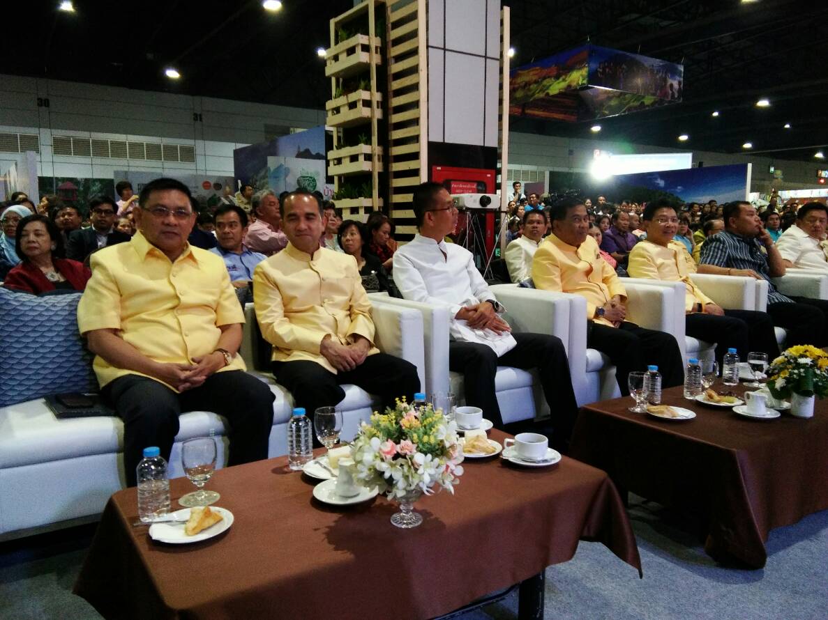 ผู้ว่าฯ ปัตตานี ดันชุมชนท่องเที่ยว OTOP นวัตวิถี แสดงผลงานใหญ่ ไปแล้วจะรู้ อยู่แล้วจะรัก..