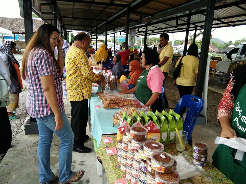 OTOP ปัตตานีร่วมสร้างสุข ส่งท้ายปีเก่า ต้อนรับปีใหม่ 2562