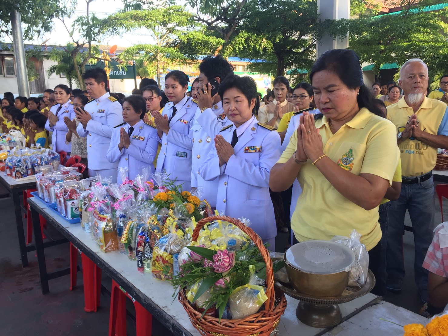 “พช.ปัตตานี ร่วมพิธีเนื่องในวันคล้ายวันเฉลิมพระชนมพรรษาพระบามสมเด็จพระปรมินทรมหาภูมิพลอดุลยเดช บรมนาถบพิตร วันชาติ และวันพ่อแห่งชาติ ปี 2561”