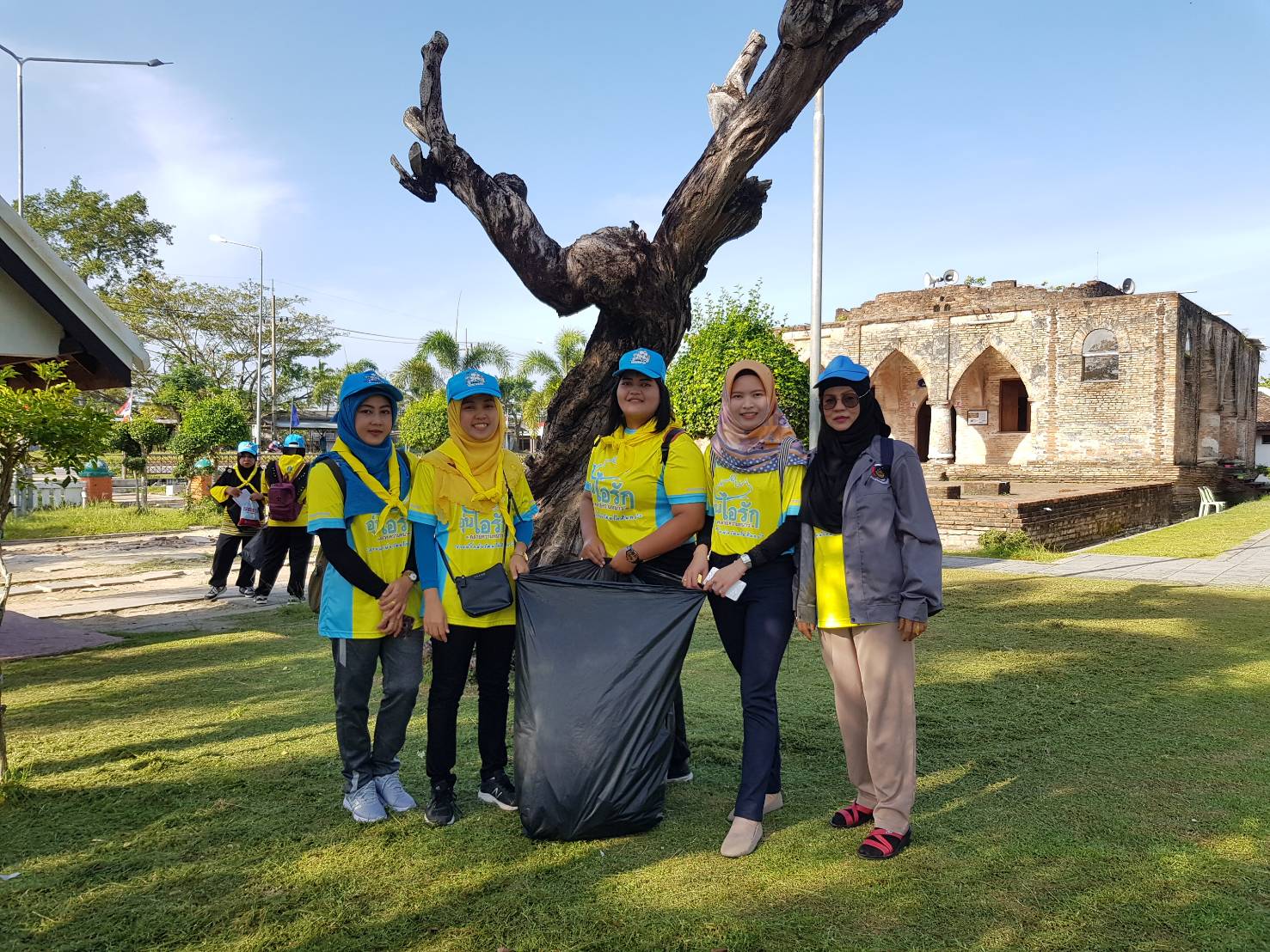 ” 50 ปี พลัง ผู้นำอาสาพัฒนาชุมชน (อช.) สร้างสุขสู่ชุมชน “