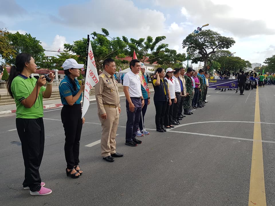 ปฏิบัติการ ” แยกก่อนทิ้ง ” จัดการขยะมูลฝอย