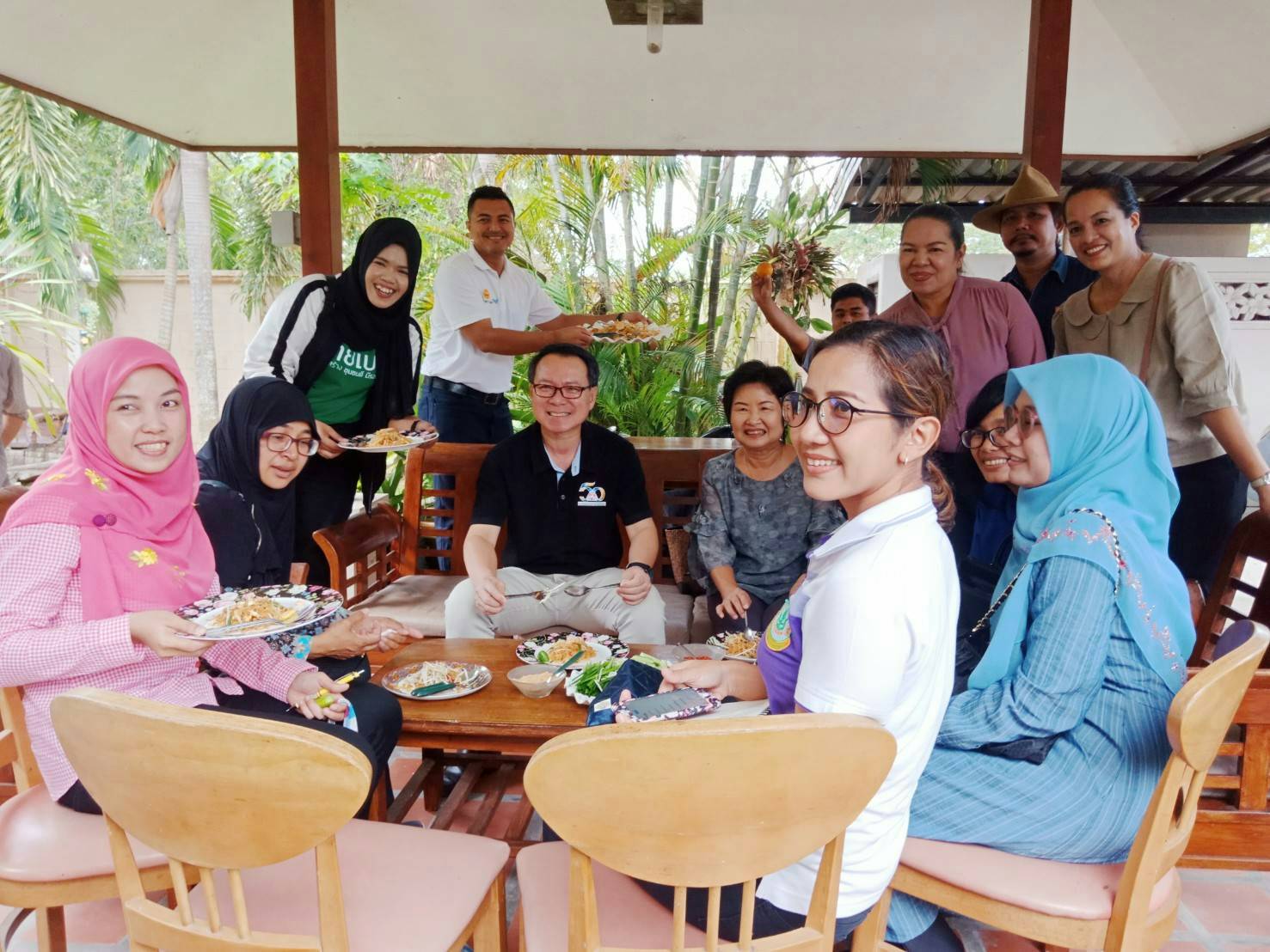 สำนักงานพัฒนาชุมชนจังหวัดปัตตานี ร่วมกับ บริษัทประชารัฐรักสามัคคีปัตตานี (วิสาหกิจเพื่อสังคม) จำกัด ลงพื้นติดตามในเขตอำเภอเมืองปัตตานี