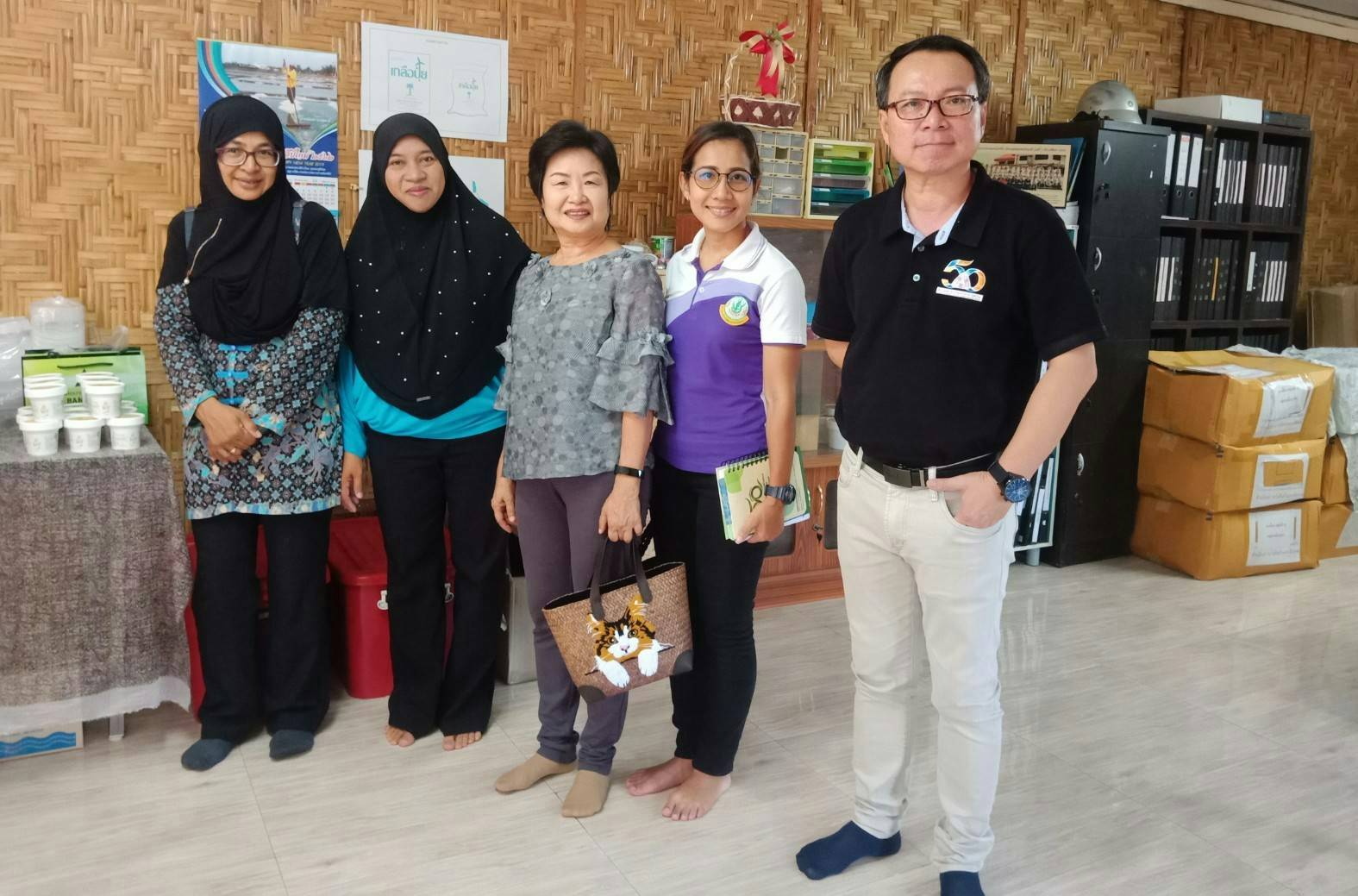 สำนักงานพัฒนาชุมชนจังหวัดปัตตานี ร่วมกับ บริษัทประชารัฐรักสามัคคีปัตตานี (วิสาหกิจเพื่อสังคม) จำกัด ลงพื้นติดตามในเขตอำเภอเมืองปัตตานี