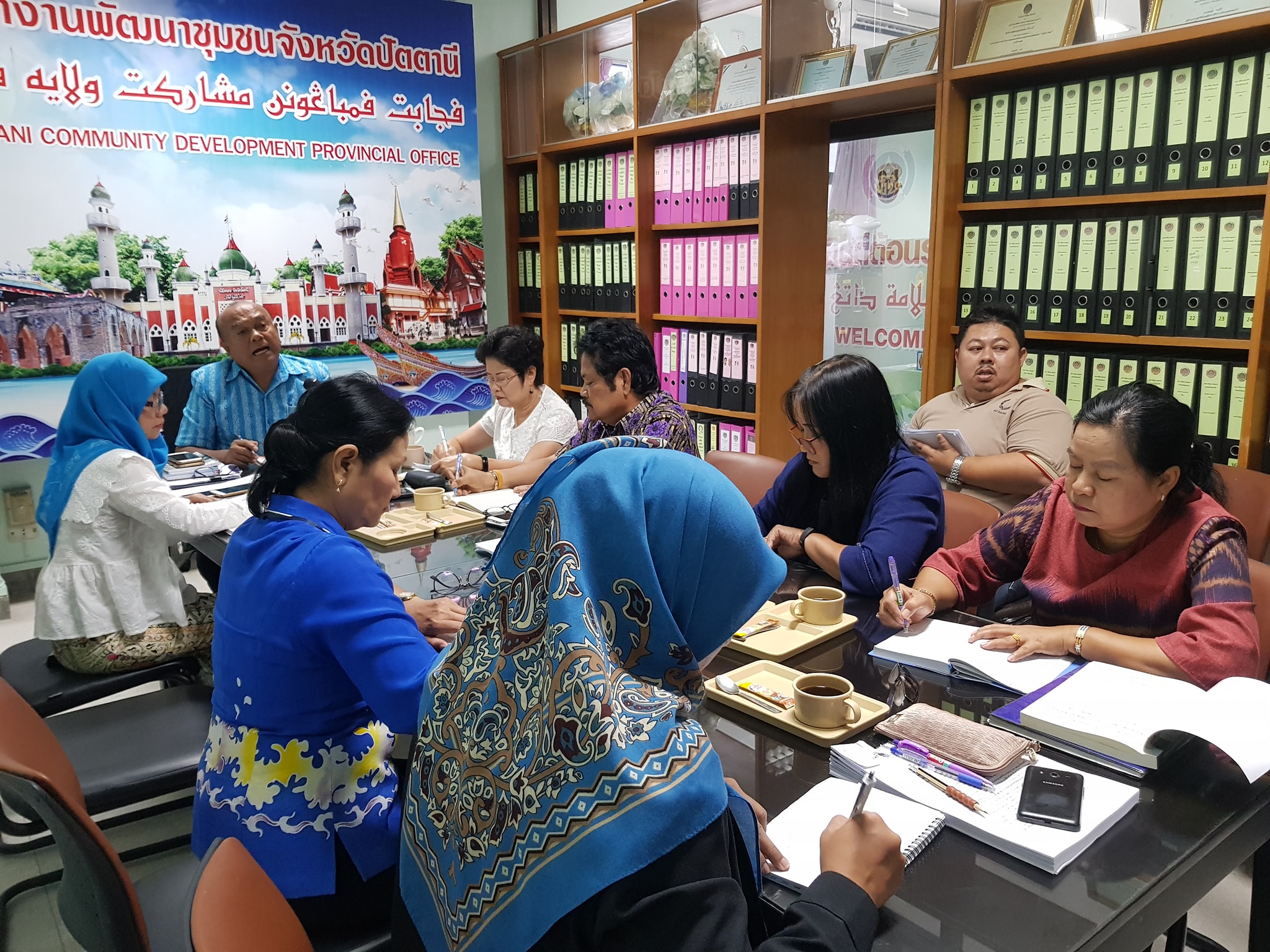” พัฒนาการจังหวัดปัตตานี ประชุมเร่งติดตามผลการดำเนินงานตามยุทธศาสตร์กรมฯ/จังหวัด “
