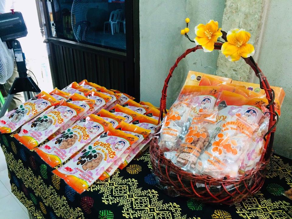 พช.ปัตตานี ลงพื้นที่พิจารณาตัดสินการประกวดวิสาหกิจชุมชนกลุ่มแปรรูปลูกหยีสะดาวา และ กลุ่มผลิตอาหารทะเลแปรรูปอาหารทะเล จังหวัดปัตตานี