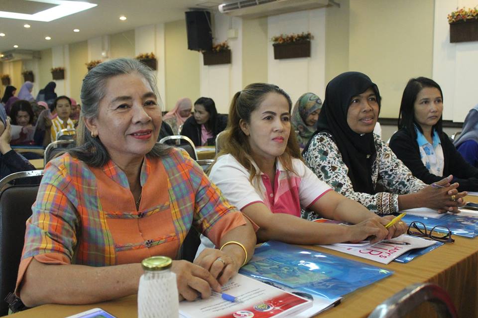 ” พช.ปัตตานี จัดประชุมฯคณะทำงานกองทุนฯ สตรี ส่งเสริมคุณภาพชีวิตสมาชิกสตรี “