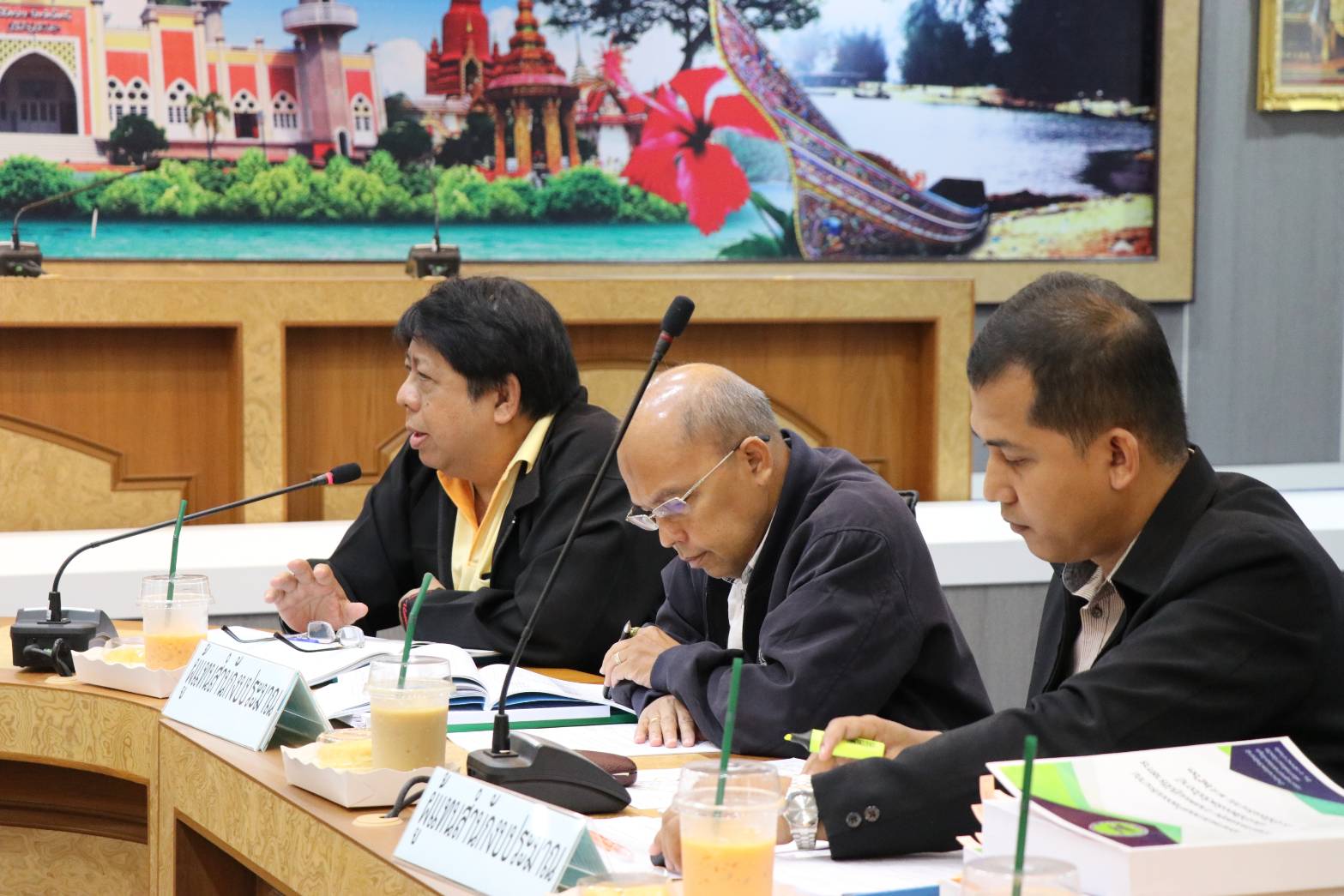 พัฒนาการจังหวัดปัตตานี ร่วมประชุมชี้แจงรายละเอียดโครงการตามแผนปฏิบัติราชการประจำปีงบประมาณ พ.ศ. 2563 กลุ่มจังหวัดภาคใต้ชายแดน