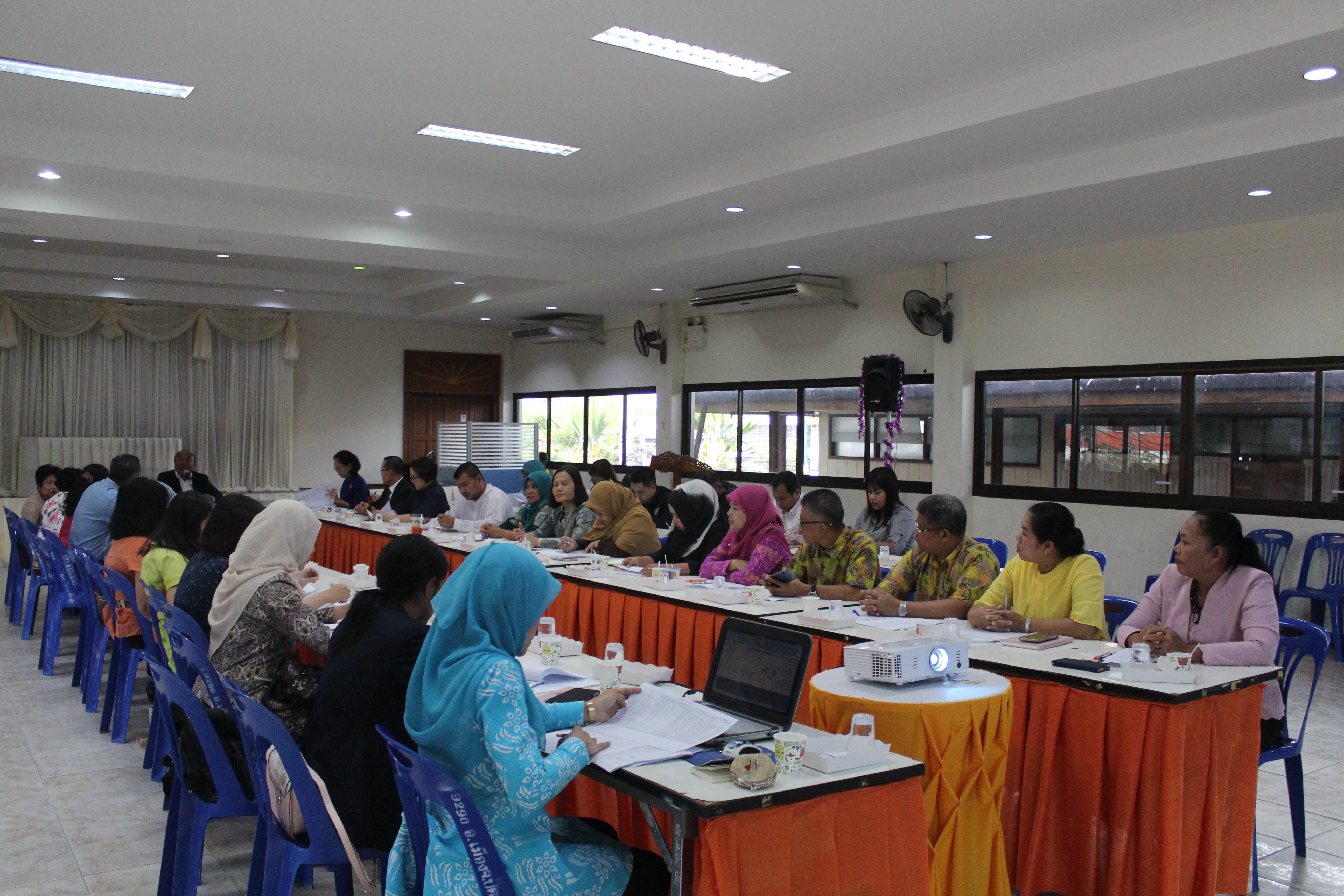 ” ประชารัฐ เพื่อเศรษฐกิจฐานรากมั่นคงส่งเสริมการท่องเที่ยวและวิสาหกิจชุมชนเพิ่มรายได้ให้กับชุมชนอย่างยั่งยืน “