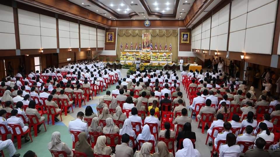 พช.ปัตตานี ร่วมพิธีเนื่องในวัน พระบาทสมเด็จพระนั่งเกล้าเจ้าอยู่หัว พระมหาเจษฎาราชเจ้า และวันข้าราชการพลเรือน ประจำปี 2562