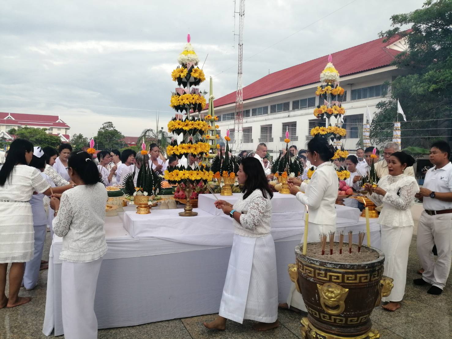 “พช.ปัตตานี ร่วมพิธีเปิดสมโภชศาลหลักเมืองและบวงสรวงพระบรมราชานุสาวรีย์ รัชกาลที่ 5”