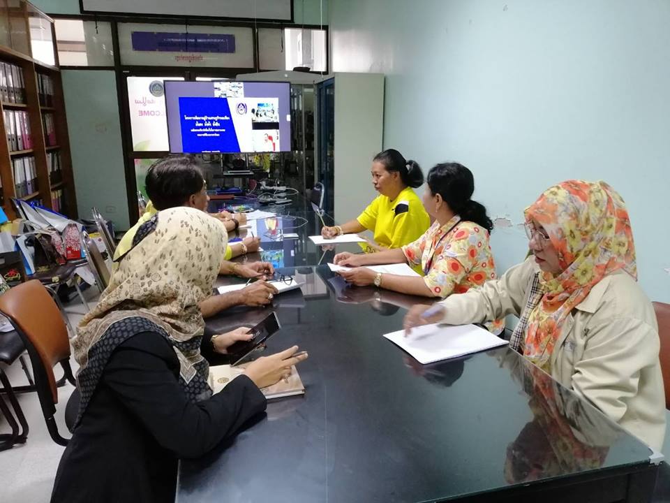 พช.ปัตตานี ร่วมประชุมการพัฒนาหมู่บ้านเศรษฐกิจพอเพียง เฉลิมพระเกียรติ