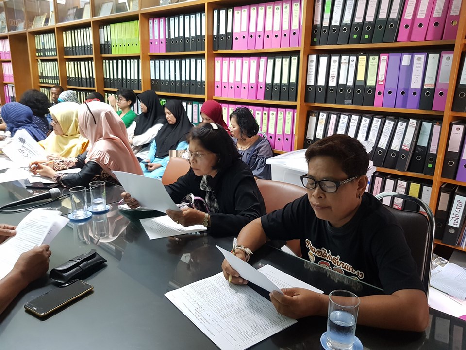 ” พช.ปัตตานี เตรียมการจัดจำหน่ายสินค้า OTOP ในงาน OTOP Midyear 2019 “