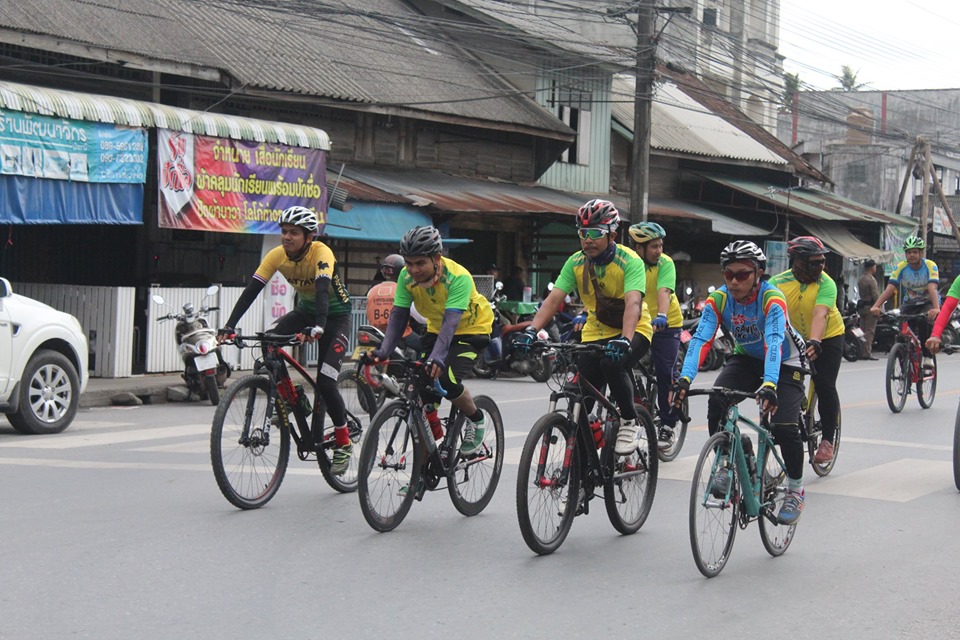 “สนง.พัฒนาชุมชนจังหวัดปัตตานี ร่วมกิจกรรม เดิน วิ่ง ปั่น #finrunfunbikeปัตตานี ฟิน รัน ฟัน ไบค์ รณรงค์ต่อต้านยาเสพติด ภายใต้โครงการ TO BE NUMBER ONE” ??