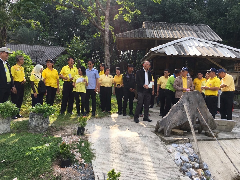 ” พัฒนาชุมชนจังหวัดปัตตานี ร่วมกิจกรรมจังหวัดเคลื่อนที่ บริการประชาชน พื้นที่อำเภอโคกโพธิ์ ปัตตานี “