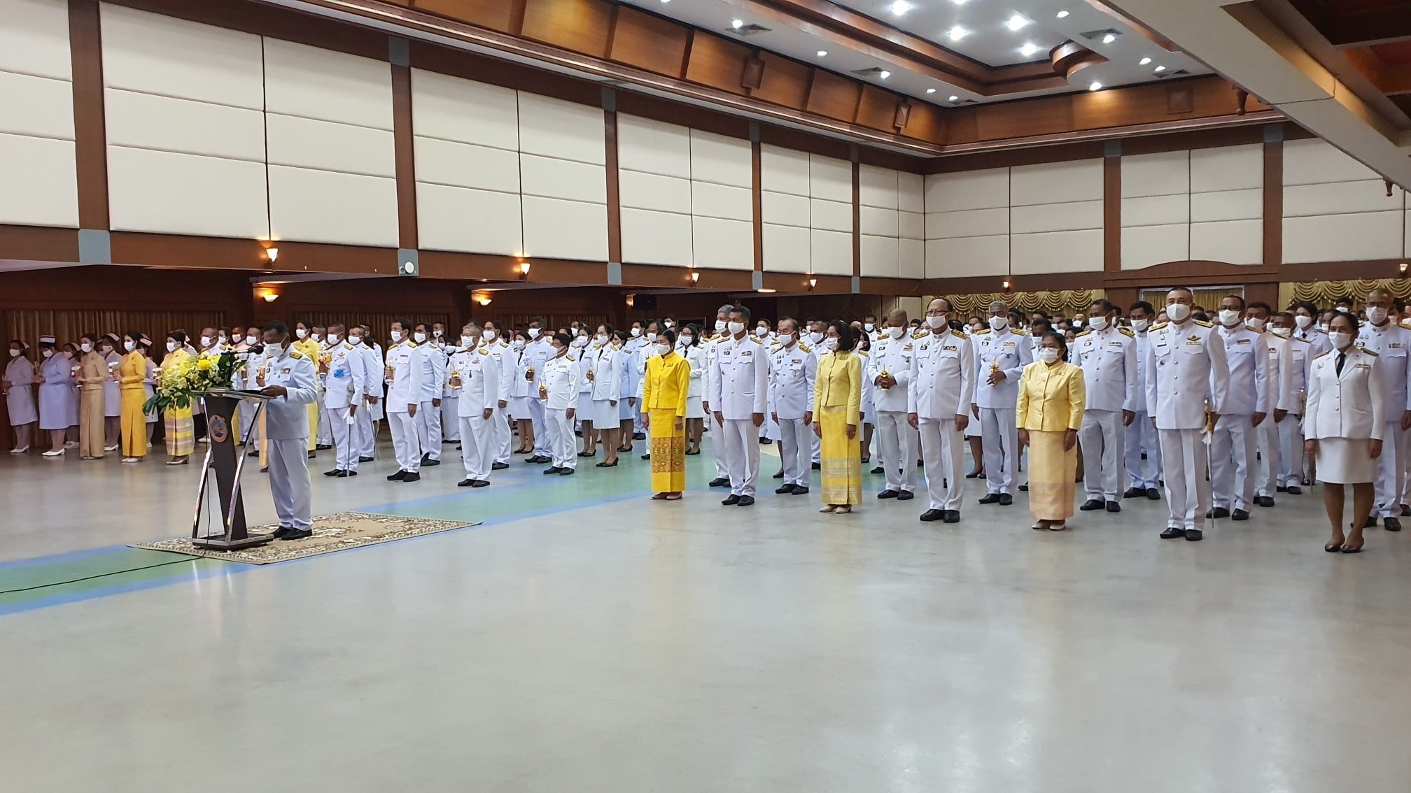 กิจกรรม : พิธีจุดเทียนเพื่อน้อมรำลึกในพระมหากรุณาธิคุณ พระบาทสมเด็จพระบรมชนกาธิเบศร มหาภูมิพลอดุลยเดชมหาราช บรมนาถบพิตร