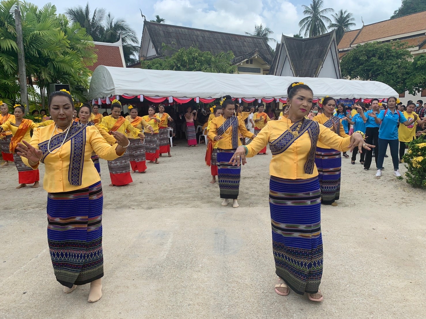 กิจกรรม : ร่วมเป็นเจ้าภาพการถวายผ้ากฐินสามัคคี และถวายผ้าป่า แค่วัด สำนักสงฆ์ ที่พักสงฆ์ ซึ่งไม่มีเจ้าภาพ ณ วัดจุฬามณี ตำบลแป้น อำเภอสายบุรี จังหวัดปัตตานี