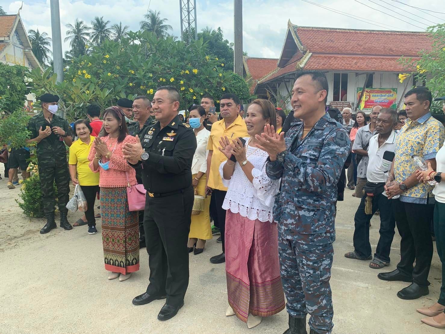 กิจกรรม : ร่วมเป็นเจ้าภาพการถวายผ้ากฐินสามัคคี และถวายผ้าป่า แค่วัด สำนักสงฆ์ ที่พักสงฆ์ ซึ่งไม่มีเจ้าภาพ ณ วัดจุฬามณี ตำบลแป้น อำเภอสายบุรี จังหวัดปัตตานี