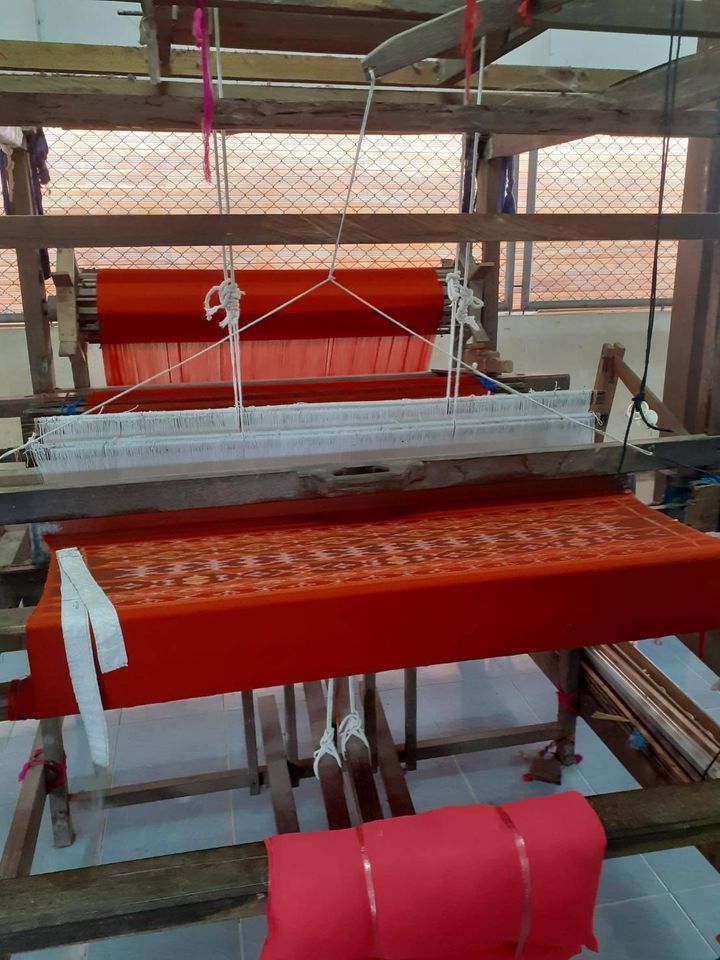 กิจกรรม : พัฒนาชุมชนจังหวัดปัตตานี ร่วมสืบสานพระราชปณิธานสมเด็จพระนางเจ้าสิริกิติ์ พระบรมราชินีนาถ พระบรมราชชนนีพันปีหลวง ที่ทรงอนุรักษ์ ส่งเสริม และเชิดชูอัตลักษณ์ คุณค่าผ้าไทย ให้คงอยู่ คู่แผ่นดิน