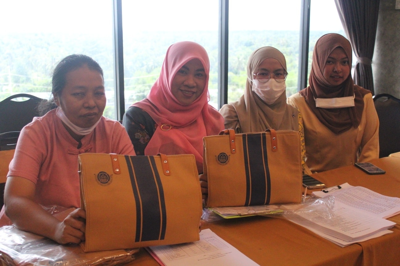 กิจกรรม : โครงการส่งเสริมความสัมพันธ์ สอ.พช.ประจำปี 2563