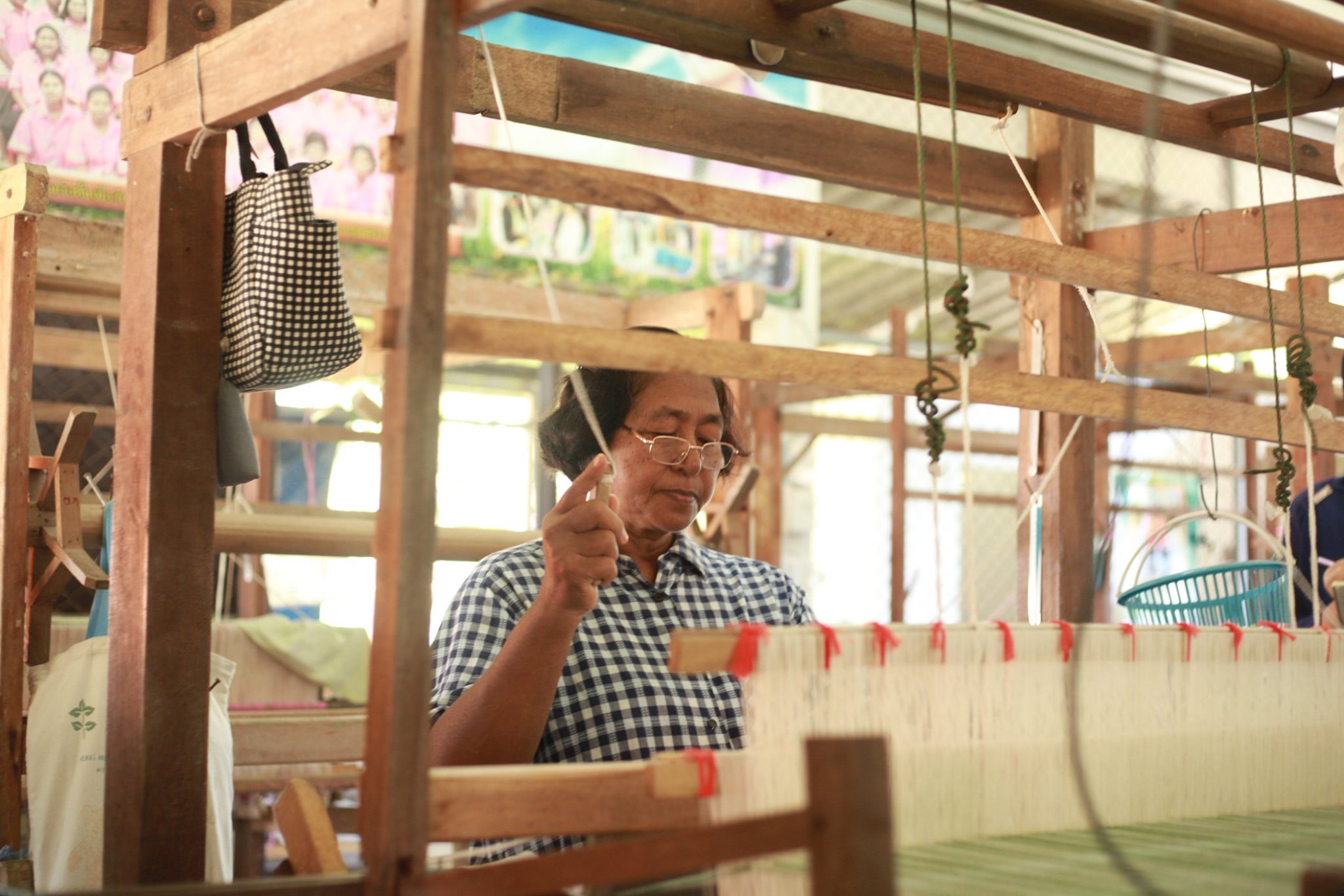 กิจกรรม : พัฒนาชุมชนจังหวัดปัตตานี ร่วมสืบสานพระราชปณิธานสมเด็จพระนางเจ้าสิริกิติ์ พระบรมราชินีนาถ พระบรมราชชนนีพันปีหลวง ที่ทรงอนุรักษ์ ส่งเสริม และเชิดชูอัตลักษณ์ คุณค่าผ้าไทย ให้คงอยู่ คู่แผ่นดิน