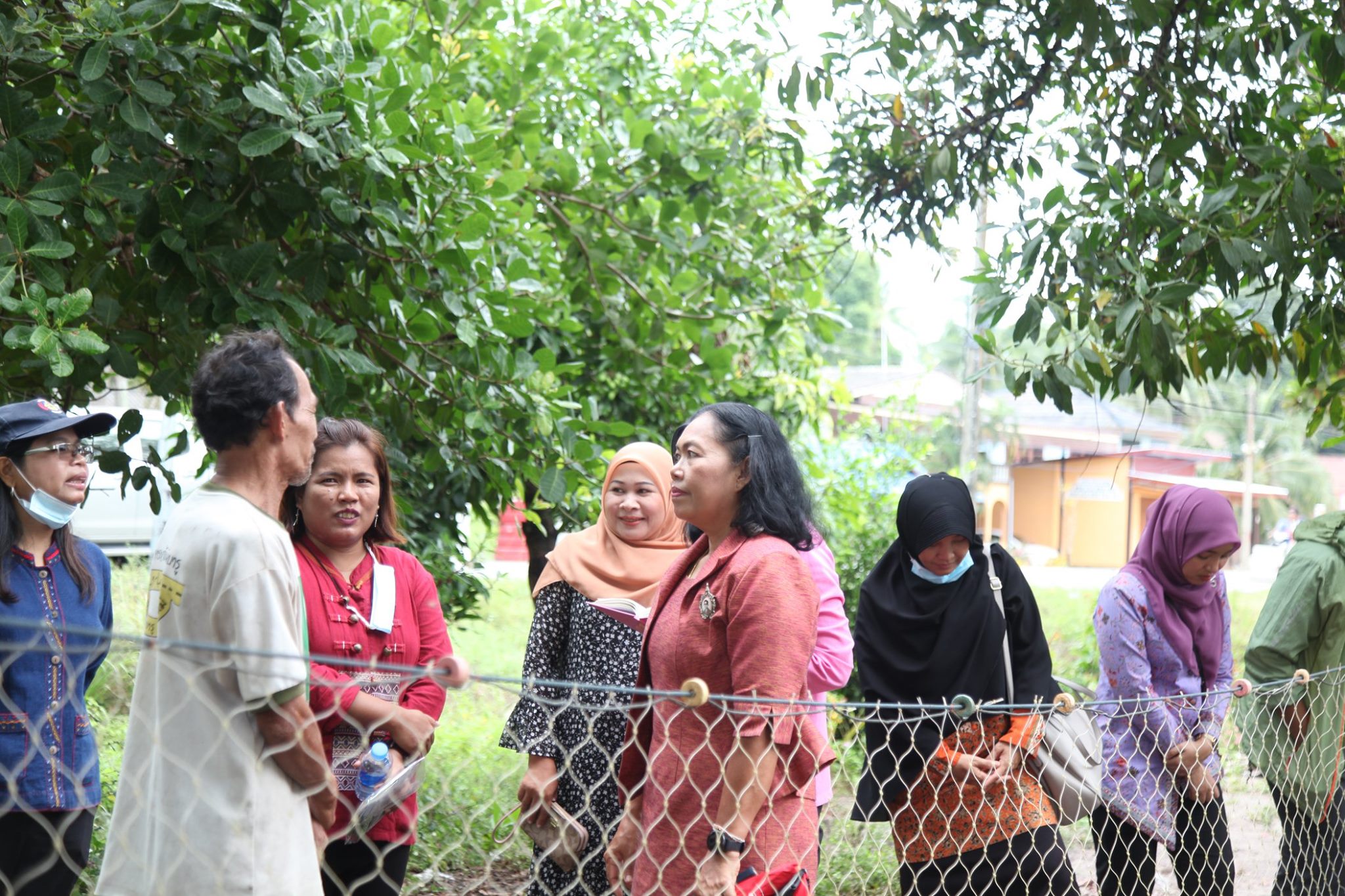 กิจกรรม : พัฒนาชุมชนปัตตานี ติดตามผลการยกระดับคุณภาพชีวิตครัวเรือนเป้าหมายตกเกณฑ์ด้านรายได้ และการดำเนินงานชุมชนท่องเที่ยว OTOP นวัตวิถี