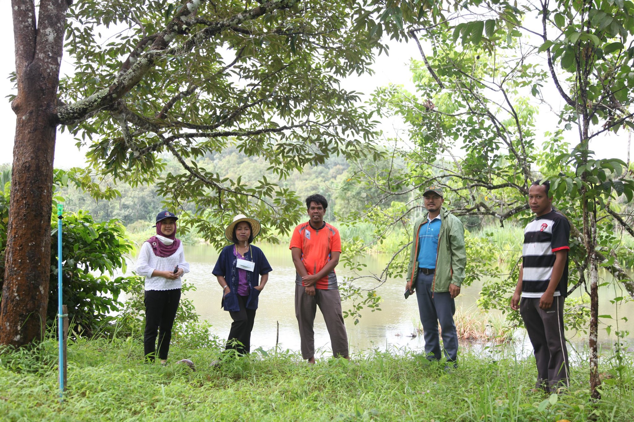 กิจกรรม : พช.ปัตตานี ลงพื้นที่ 10 อำเภอ ตรวจสอบข้อมูลและติดตามผลการดำเนินงาน ชุมชนท่องเที่ยว OTOP นวัตวิถี เตรียมเสนอรายละเอียดในโครงการเพื่อแก้ไขปัญหา เยียวยา ฟื้นฟูเศรษฐกิจและสังคม ที่ได้รับผลกระทบจากสถานการณ์การระบาดของโรคติดเชื้อไวรัสโคโรนา 2019 พ.ศ.2563