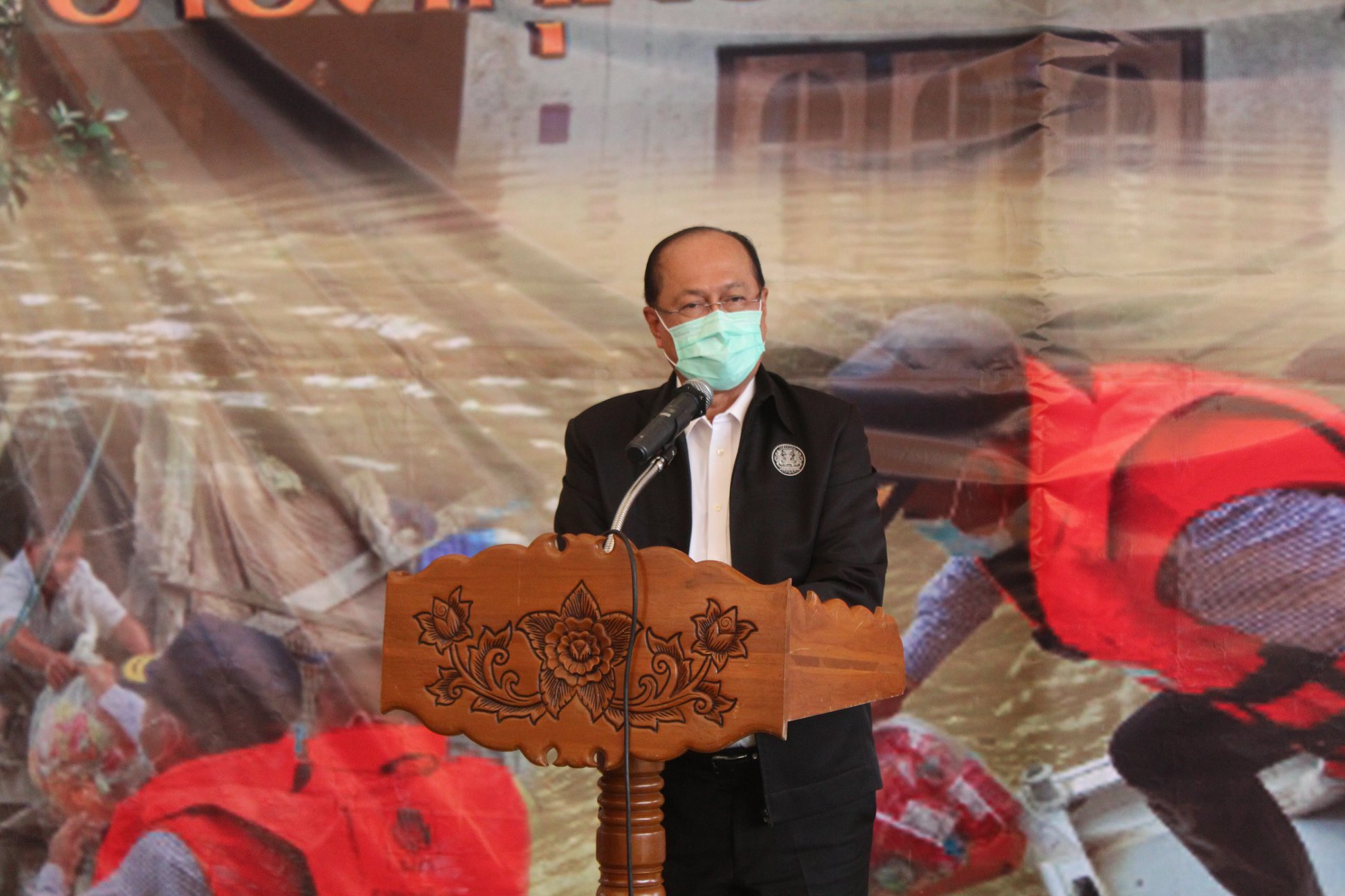 กิจกรรม : พล.อ.อนุพงษ์ เผ่าจินดา รัฐมนตรีว่าการกระทรวงมหาดไทย และคณะผู้บริหารระดับสูง เดินทางลงพื้นที่ตรวจเยี่ยมและให้กำลังใจพี่น้องประชาชนที่ประสบพื้นที่อุทกภัย ในพื้นที่จังหวัดปัตตานี