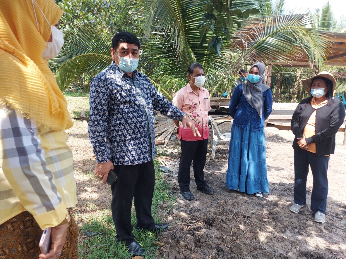 พัฒนาการจังหวัดปัตตานี ลงพื้นที่อำเภอไม้แก่น ติดตามอย่างต่อเนื่องการดำเนินโครงการพัฒนาพื้นที่ต้นแบบการพัฒนาคุณภาพชีวิตตามหลักทฤษฎีใหม่ประยุกต์สู่ “โคก หนอง นา พช.ปัตตานี”