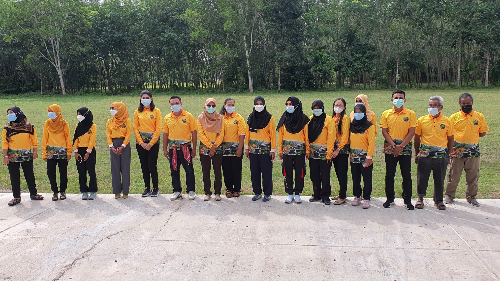 พช.ปัตตานี ลงพื้นที่อำเภอยะหริ่ง คัดสรรกิจกรรมพัฒนาชุมชนดีเด่น หมู่บ้านเศรษฐกิจพอเพียง “อยู่เย็น เป็นสุข” ระดับจังหวัด ประจำปี 2564