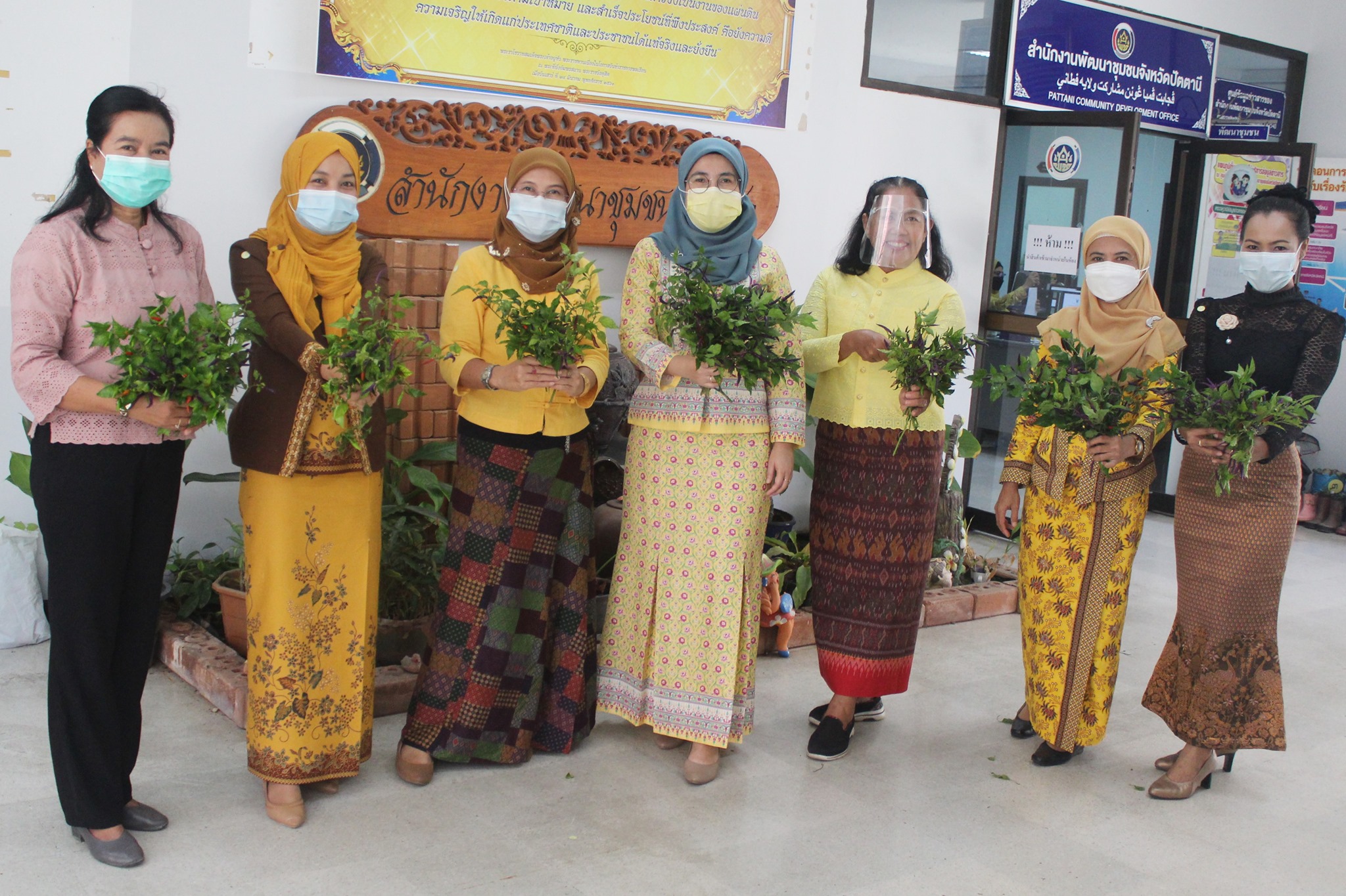 “ปลูกผักแบ่งปัน สร้างวัฒนธรรมการปลูกผักอย่างต่อเนื่อง” ขับเคลื่อนแผนปฏิบัติการ 90 วัน ปลูกผักสวนครัวเพื่อสร้างความมั่นคงทางอาหาร (รอบ 2)