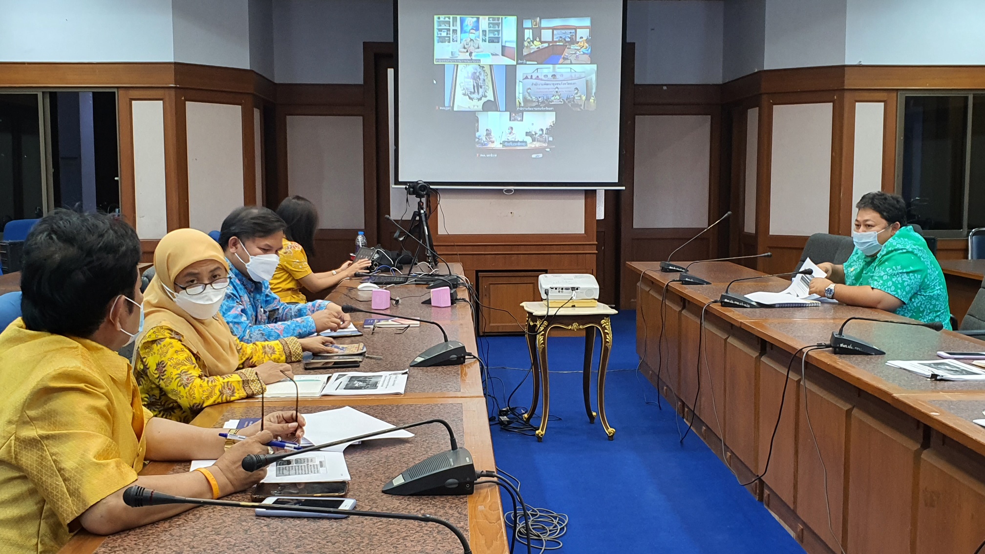 พช.ปัตตานี นำเสนอผลการปฏิบัติราชการ ผ่านระบบห้องประชุมออนไลน์ โปรแกรม ZOOM ในการประชุมเขตตรวจราชการที่ 7 กลุ่มจังหวัดภาคใต้ชายแดน (ปัตตานี ยะลา นราธิวาส)