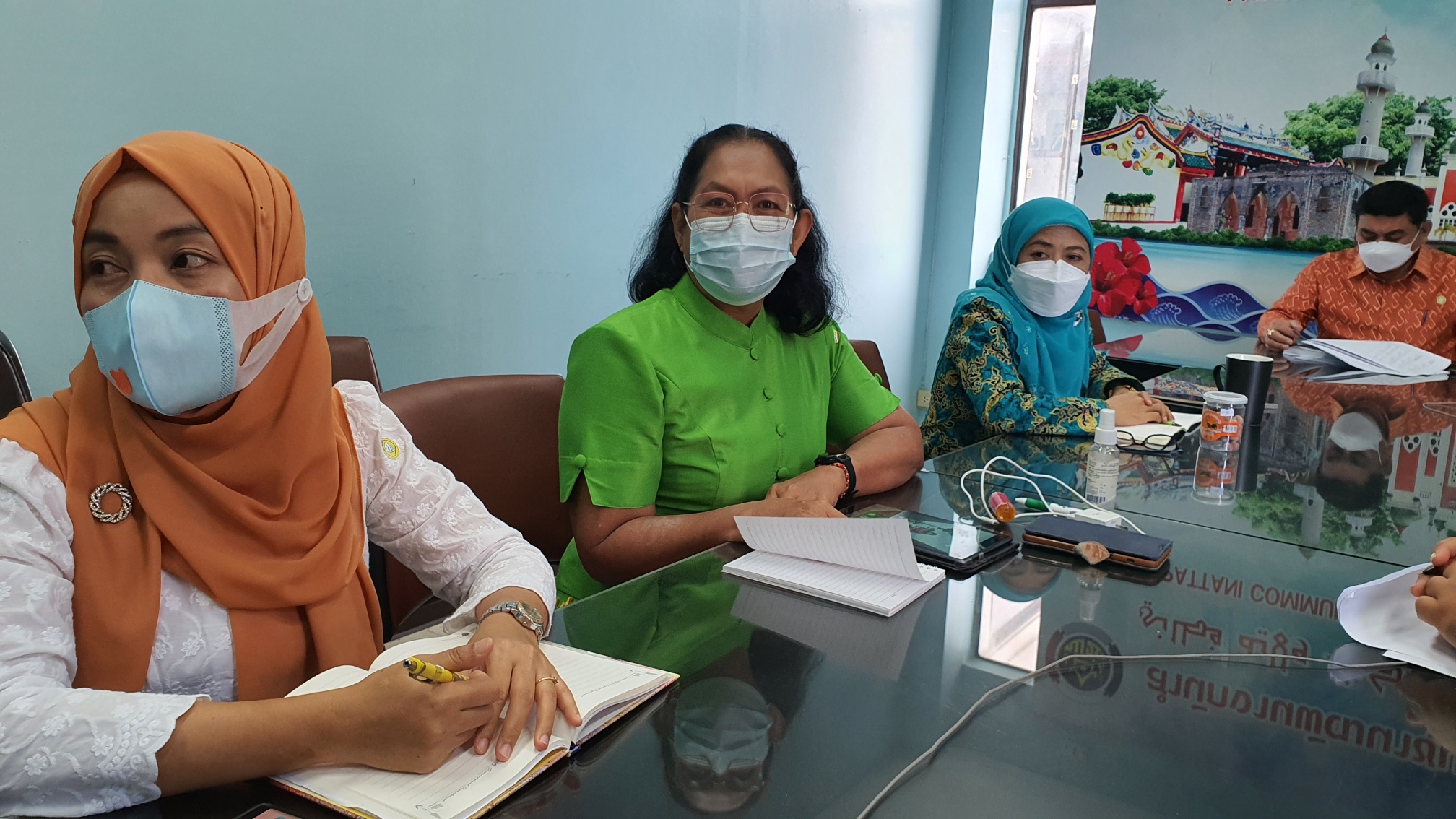 พช.ปัตตานี ร่วมประชุมรับนโยบายการขับเคลื่อนงานพัฒนาชุมชน ประจำปี 2565