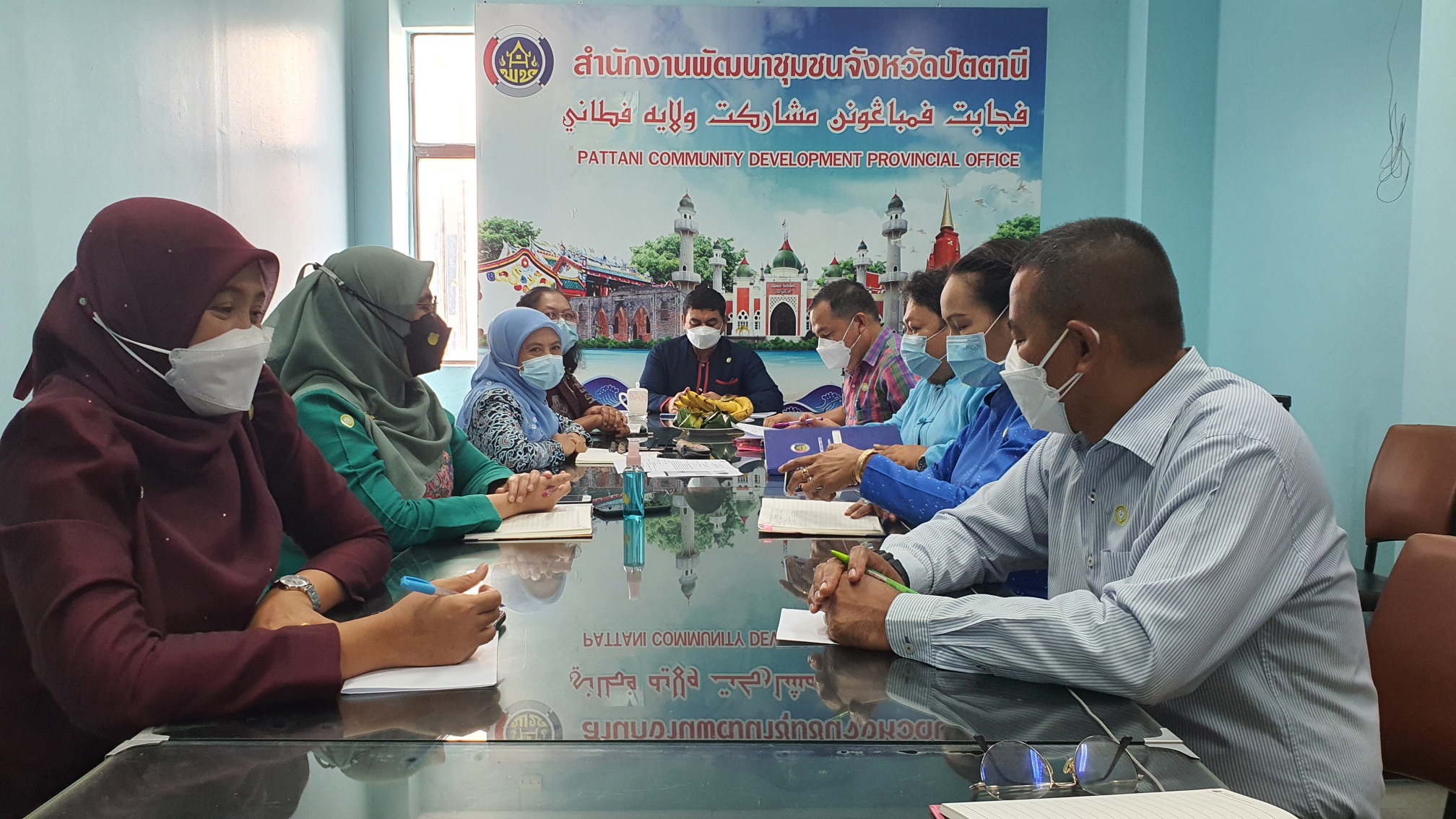 พช.ปัตตานี ร่วมประชุมกรมการพัฒนาชุมชน ประจำเดือนตุลาคม ผ่านระบบการประชุมทางไกล (Video Conference) 76 จังหวัดทั่วประเทศ