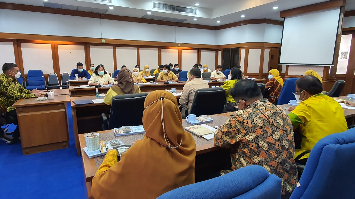 พัฒนาชุมชนจังหวัดปัตตานี ประชุมประจำเดือนตุลาคม พร้อมขับเคลื่อนงานพัฒนาชุมชน ปีงบประมาณ พ.ศ.2565