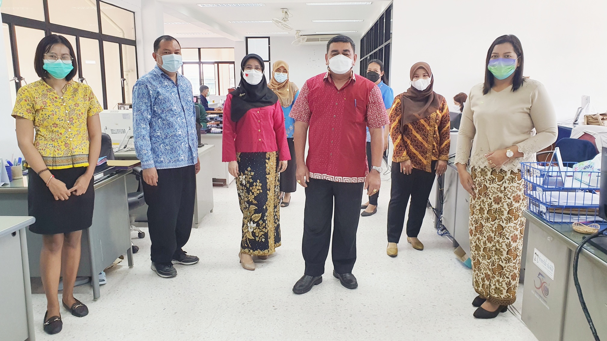 ผ้าไทยใส่ให้สนุก