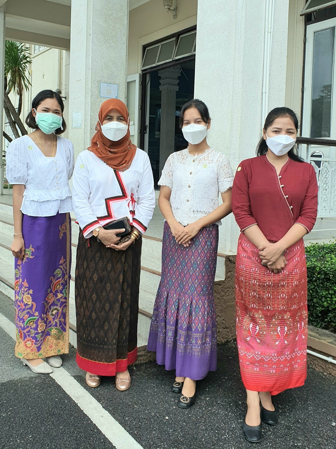 ผ้าไทยใส่ให้สนุก